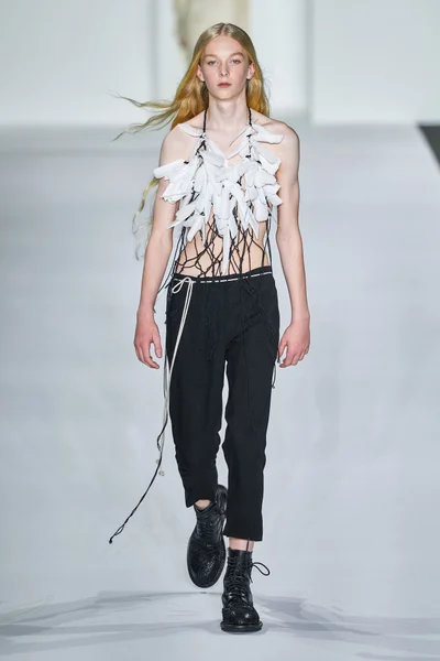 Look 36